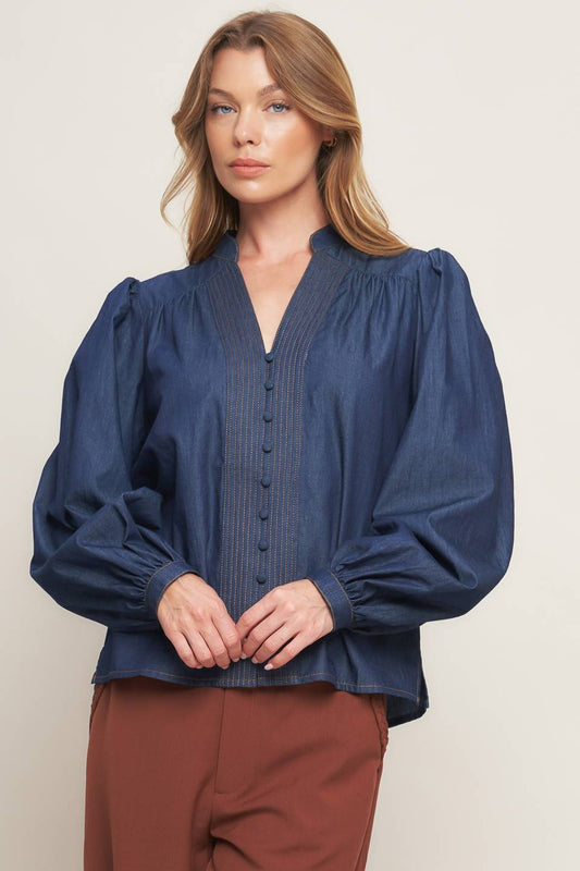 STITCH STORY LIGHTWEIGHT DENIM TOP