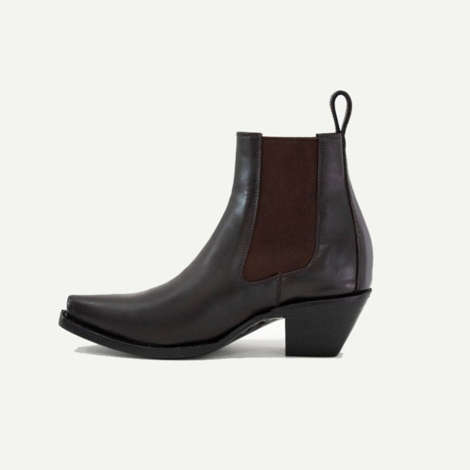 The Sandra Boot in Chocolate Brown