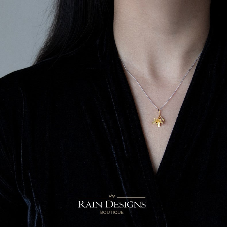 English Freesia 925 Silver Floral Necklace