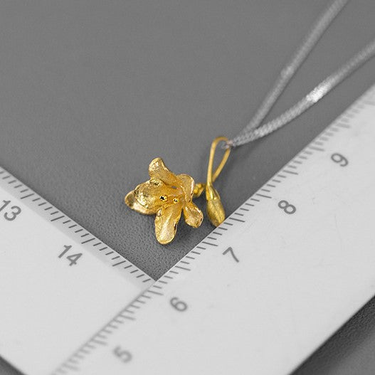 English Freesia 925 Silver Floral Necklace