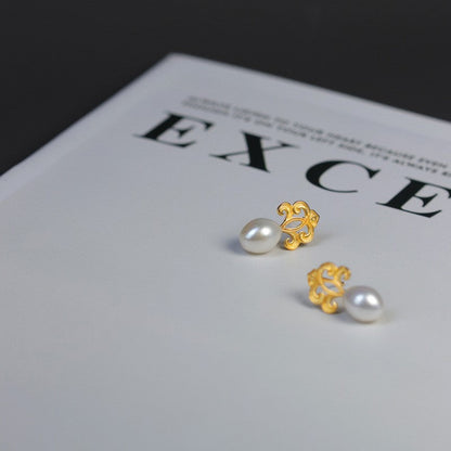 French Spring Pearl Stud Earrings