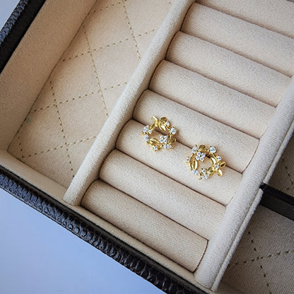 Gold Vermeil Clover Flower Earrings