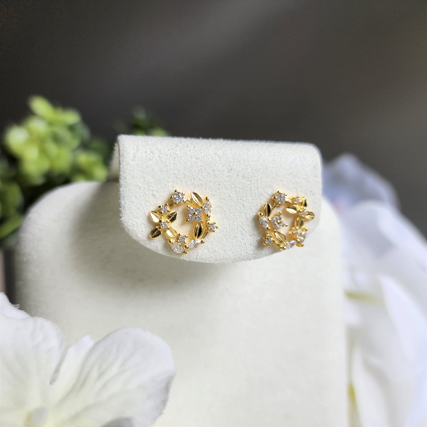 Gold Vermeil Clover Flower Earrings