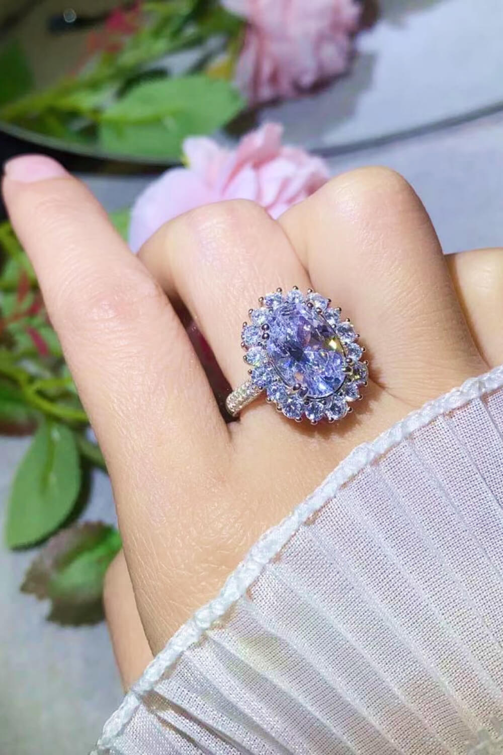 Oval Moissanite ring, Lab-created gemstone, 8-carat statement piece, Sparkling centerpiece, Luxury jewelry, Elegant design, High-quality craftsmanship, Timeless beauty, Fine jewelry accessory, Glamorous oval ring.