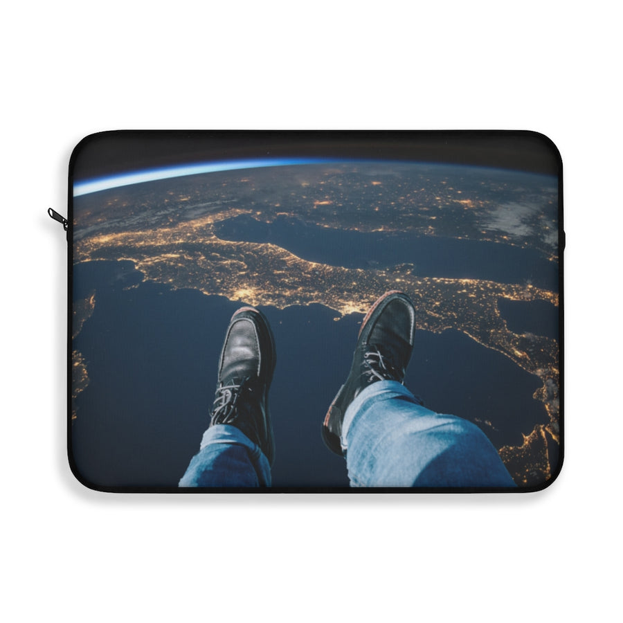 Thought in space - Laptop Sleeve
